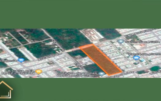 ¡Inversión en Cancún: Terreno en SM. 215 por $550,000 MXN/m²! - EnVenta Cancún